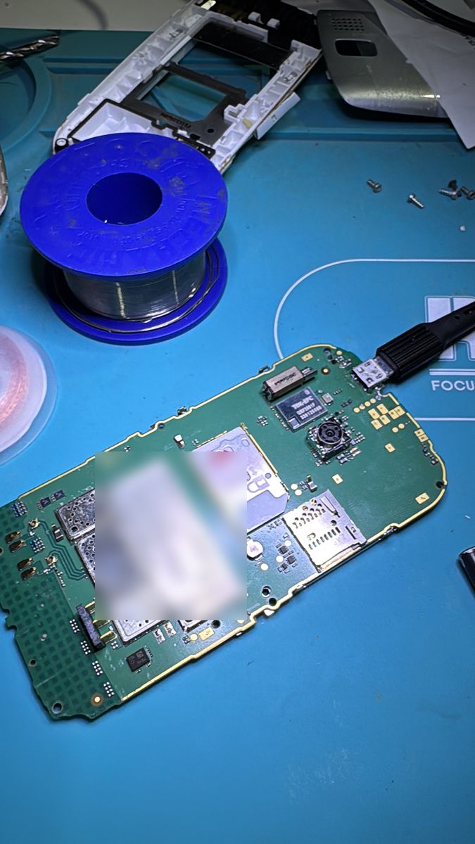 Reparación de placa de celular